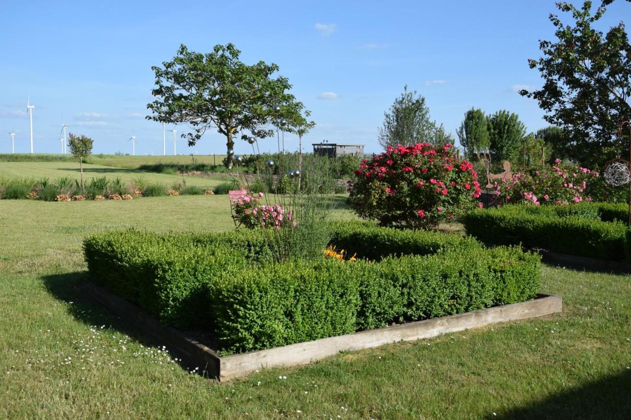 مبيت وإفطار Rouy-le-Petit L'Escale Aux Framboises المظهر الخارجي الصورة